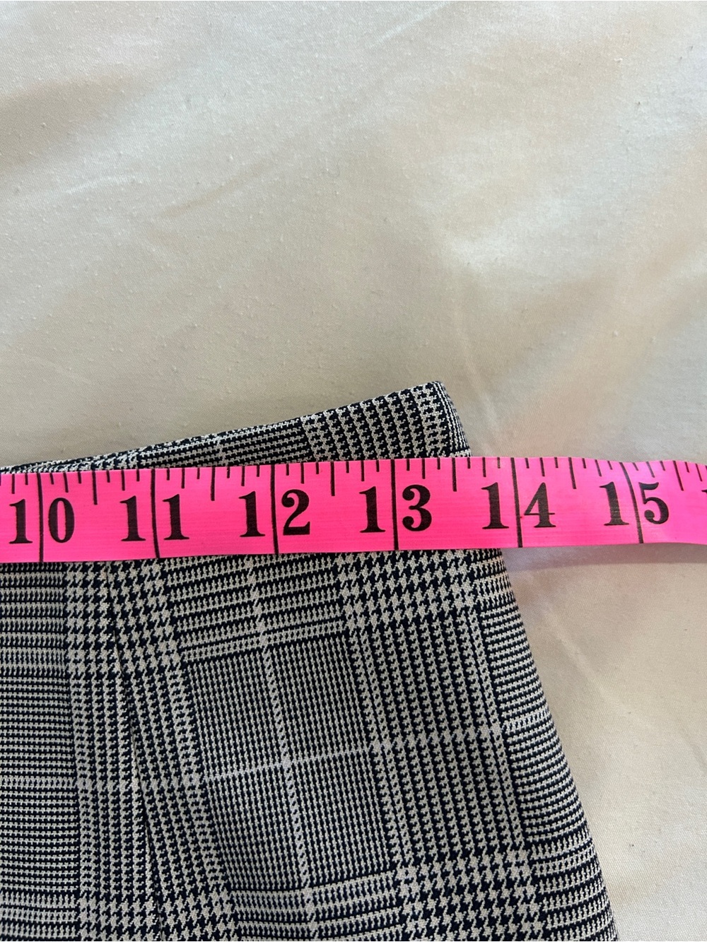 Aritzia Sunday Best Plaid A-Line Mini Skirt with Front Slits - Size 4 - Picture 6 of 8